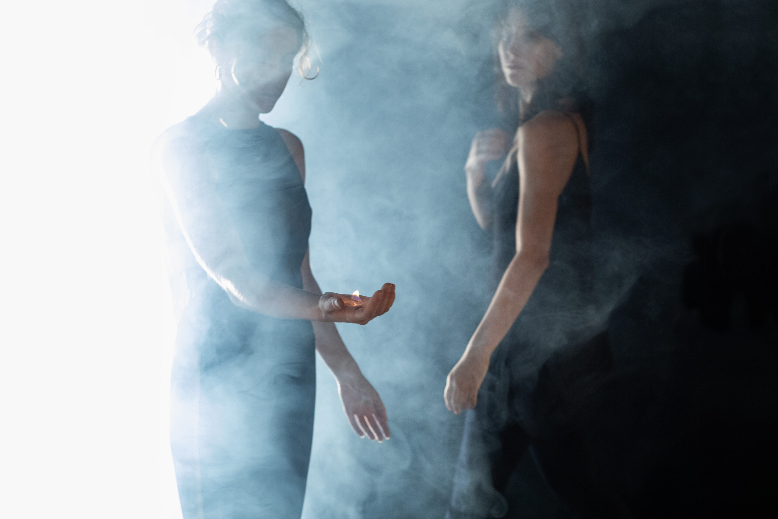 Stenochωreography / one moves the other doesn’t